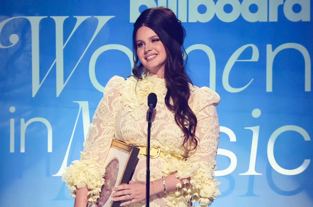 Lana Del Rey: From a waitress to a Grammy-nominated singer - Photo 3.