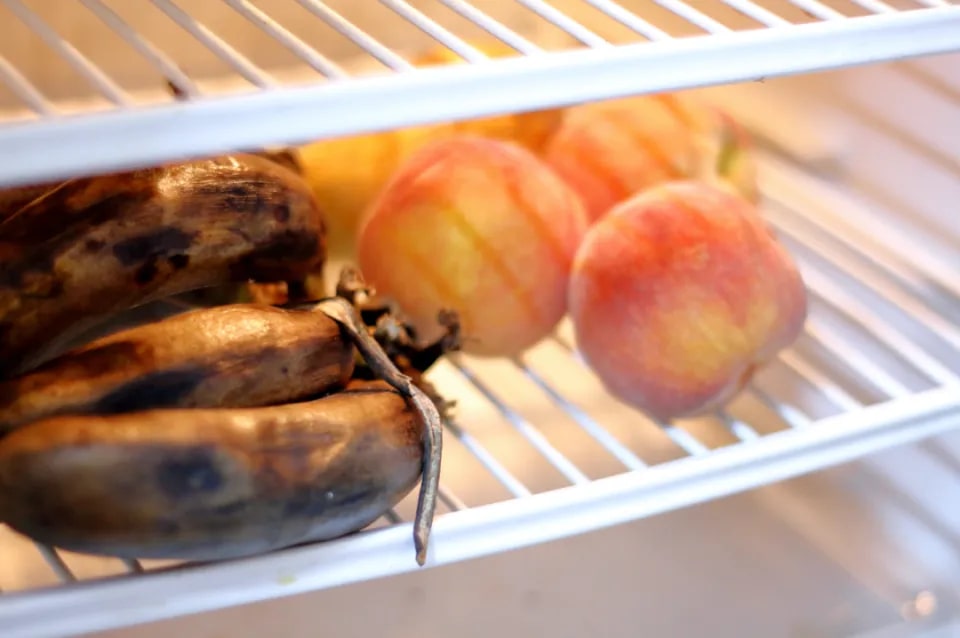 6 việc l&agrave;m trong nh&agrave; bếp tưởng l&agrave; tiết kiệm, ai ngờ 