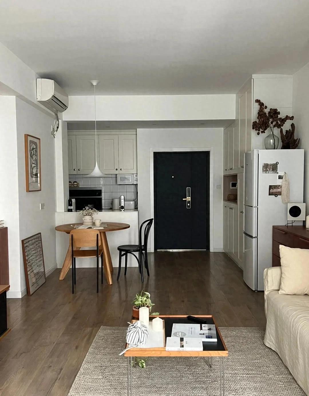 Ngôi nhà sạch sẽ và thanh lịch của người phụ nữ trung niên khiến ai nhìn đều nói 