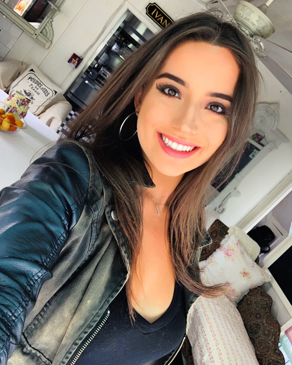 Danh tính của người vừa khẳng định đã sinh con thứ 13 cho Elon Musk gây ...