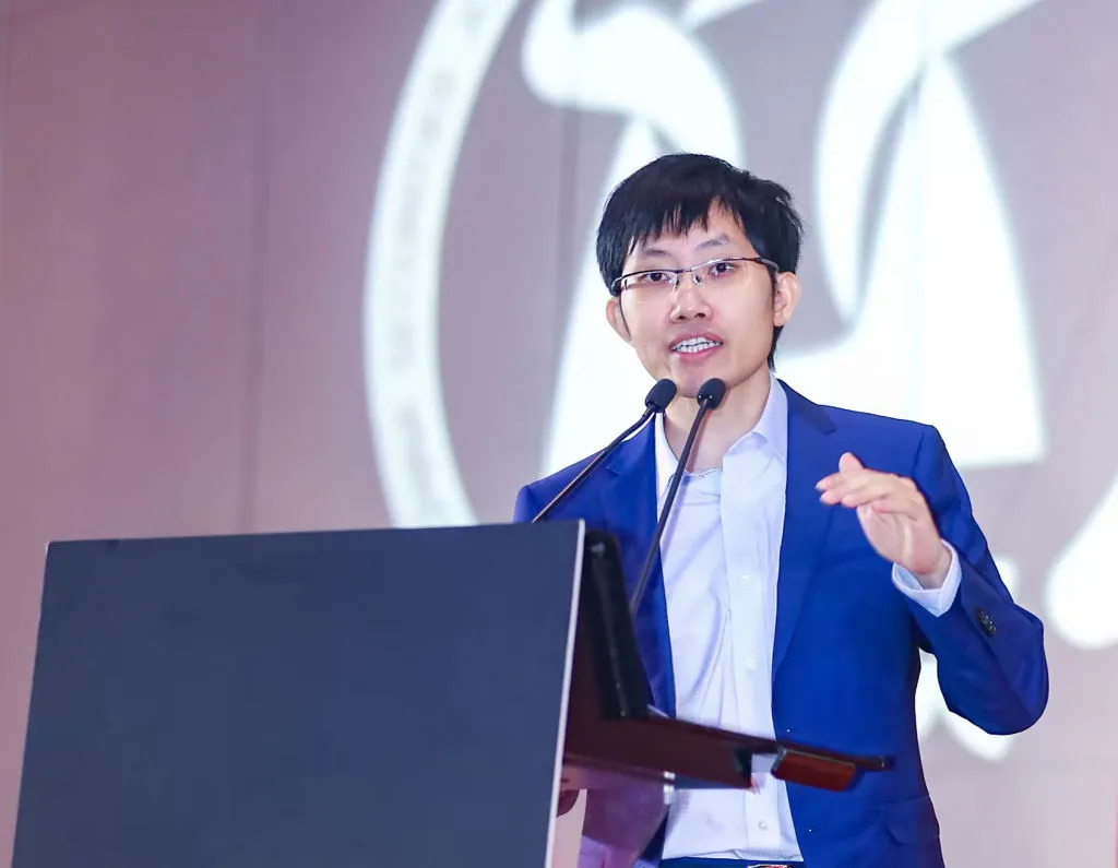 Nh&agrave; s&aacute;ng lập DeepSeek tuyển dụng nh&acirc;n t&agrave;i: Kh&ocirc;ng cần phải học trường TOP hay c&oacute; CV đỉnh cao, 2 điều n&agrave;y quan trọng hơn cả- Ảnh 1.
