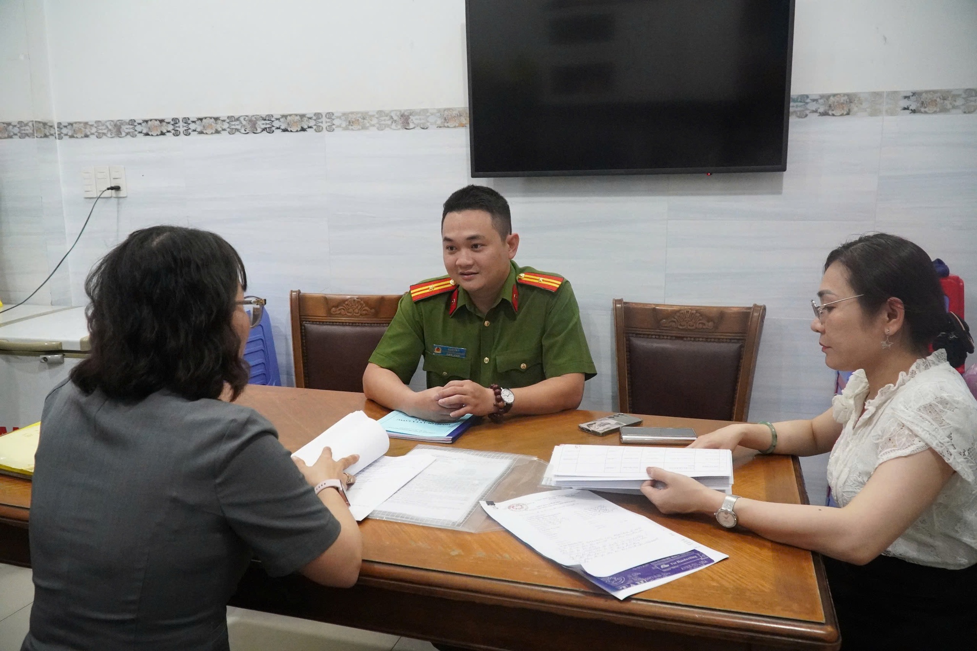 TP HCM: Dạy th&ecirc;m l&aacute;ch Th&ocirc;ng tư 29, trung t&acirc;m bồi dưỡng văn h&oacute;a bị đ&oacute;ng cửa- Ảnh 4.