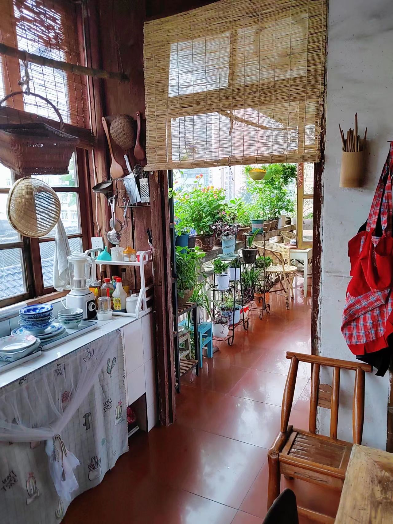 Ng&ocirc;i nh&agrave; 40 năm tuổi của người phụ nữ trung ni&ecirc;n khiến cộng đồng mạng phải thốt l&ecirc;n: Đ&aacute;ng sống v&ocirc; c&ugrave;ng- Ảnh 9.