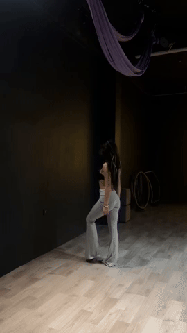 Louis Phạm khoe v&ograve;ng 1 gợi cảm hậu phẫu thuật thẩm mỹ nhưng d&iacute;nh tranh c&atilde;i trang phục phải ẩn video- Ảnh 1.