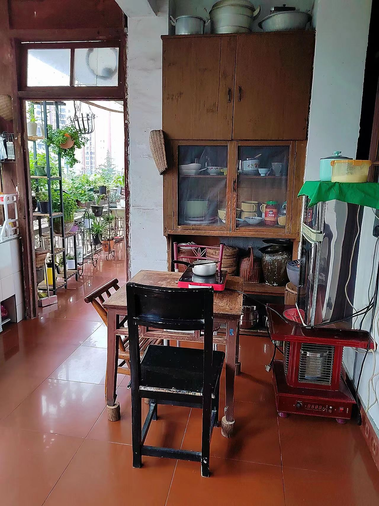 Ng&ocirc;i nh&agrave; 40 năm tuổi của người phụ nữ trung ni&ecirc;n khiến cộng đồng mạng phải thốt l&ecirc;n: Đ&aacute;ng sống v&ocirc; c&ugrave;ng- Ảnh 7.