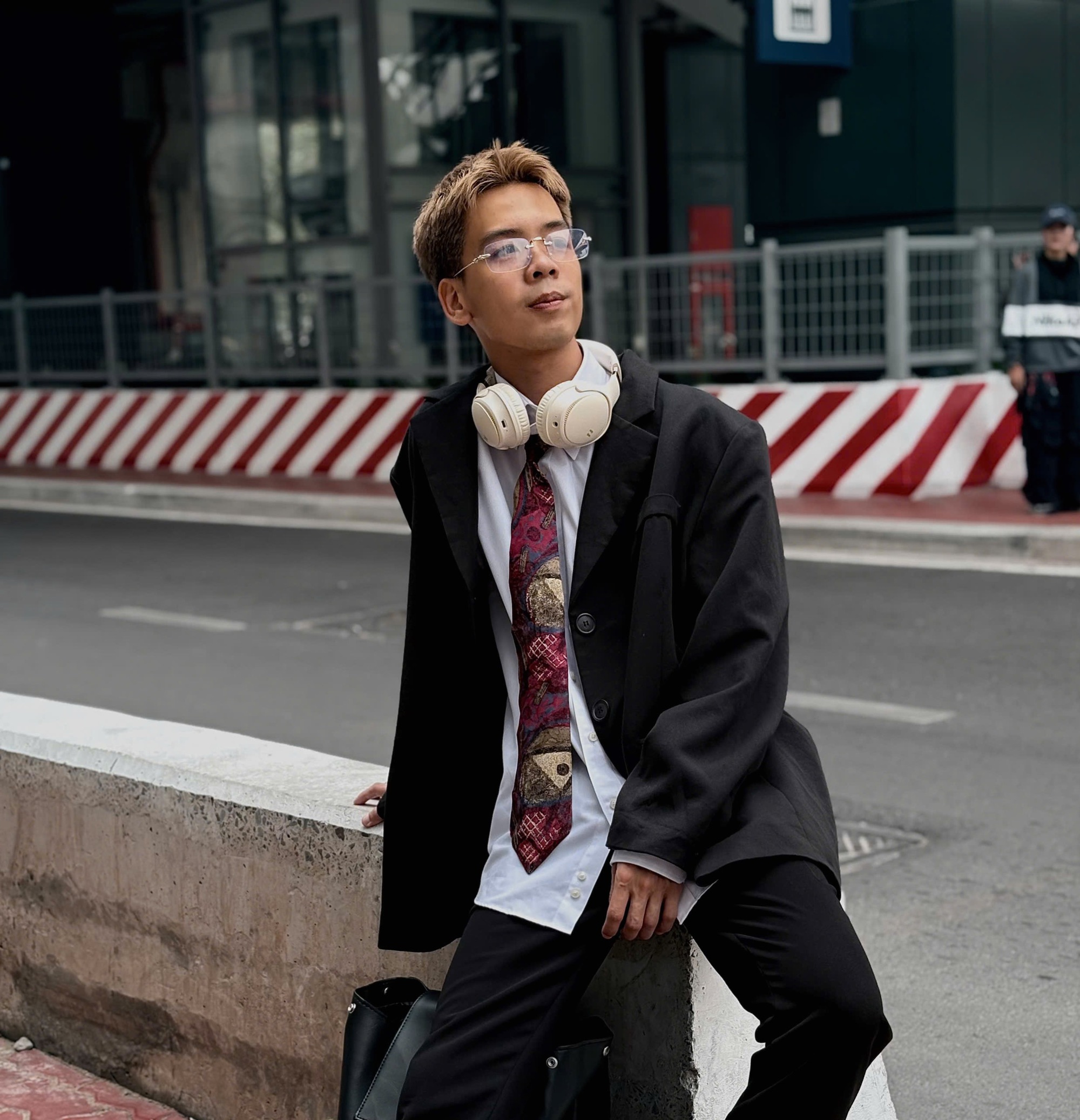 Giới trẻ ngày đêm túc trực bắt trend chụp ảnh tại ga An Phú: "Visual rất Việt Nam nhưng cứ Thái Lan, Nhật - Hàn kiểu gì ấy!"- Ảnh 9.