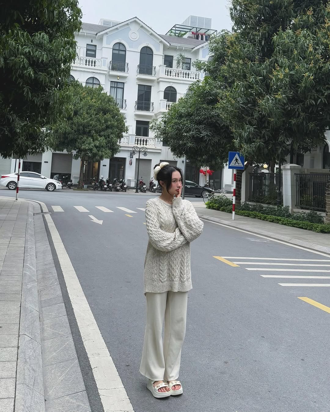 Doãn Hải My xinh bất chấp ảnh đời thường, nhan sắc sau khi sinh con cho Văn Hậu còn được khen hơn thời thi hoa hậu- Ảnh 2.
