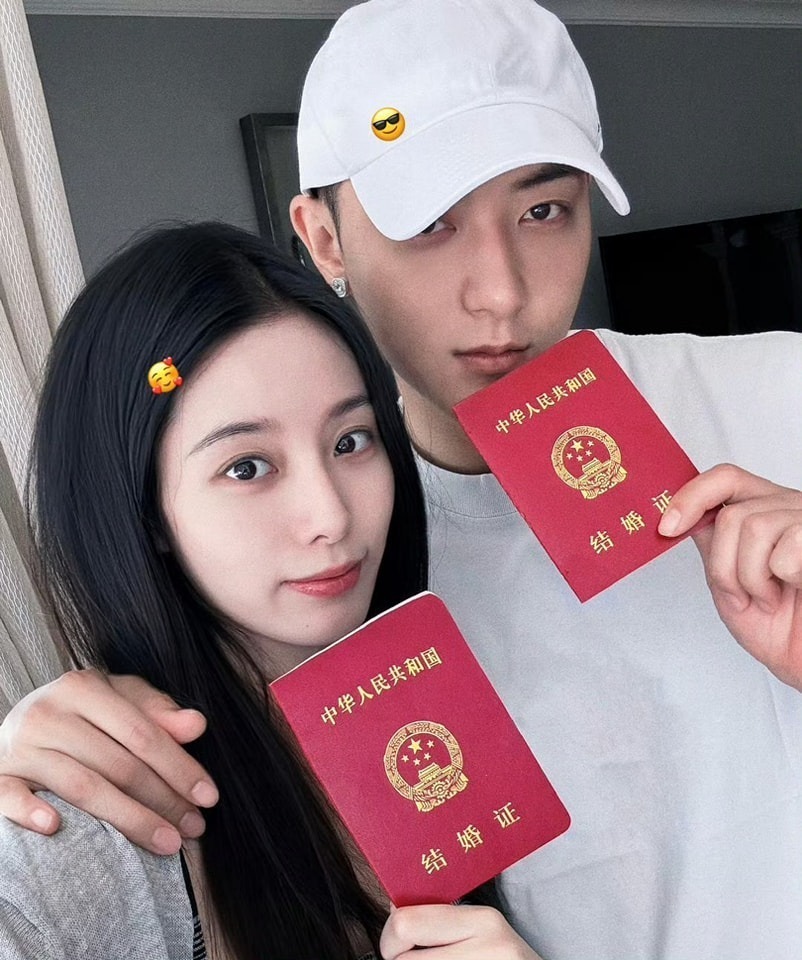 “Chủ tịch showbiz” bị 4 triệu người tẩy chay vì dối trá, tặng fan ô tô rồi… đòi lại- Ảnh 4. “Chủ tịch showbiz” bị 4 triệu người tẩy chay vì dối trá, tặng fan ô tô rồi… đòi lại- Ảnh 4.