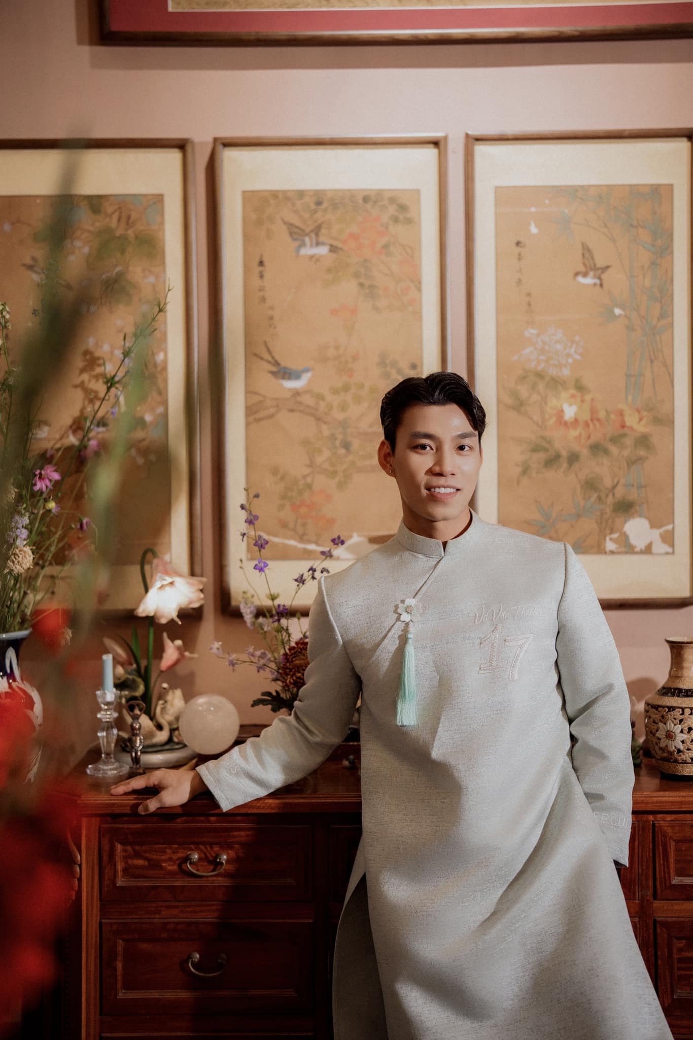 Văn Thanh vừa khoe ảnh nắm tay n&agrave;ng hotgirl sexy, gi&agrave;u c&oacute;, liền c&oacute; lu&ocirc;n th&ocirc;ng b&aacute;o g&acirc;y x&ocirc;n xao- Ảnh 7.