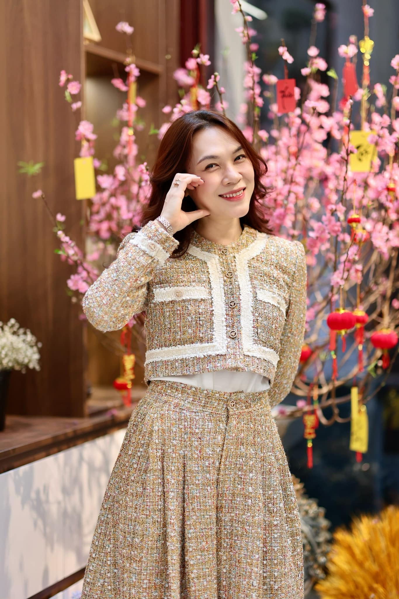 Tóm dính Mỹ Tâm cùng một người đàn ông đón Tết tại Đà Nẵng, thái độ lọt vào camera gây chú ý- Ảnh 4. Tóm dính Mỹ Tâm cùng một người đàn ông đón Tết tại Đà Nẵng, thái độ lọt vào camera gây chú ý- Ảnh 4.