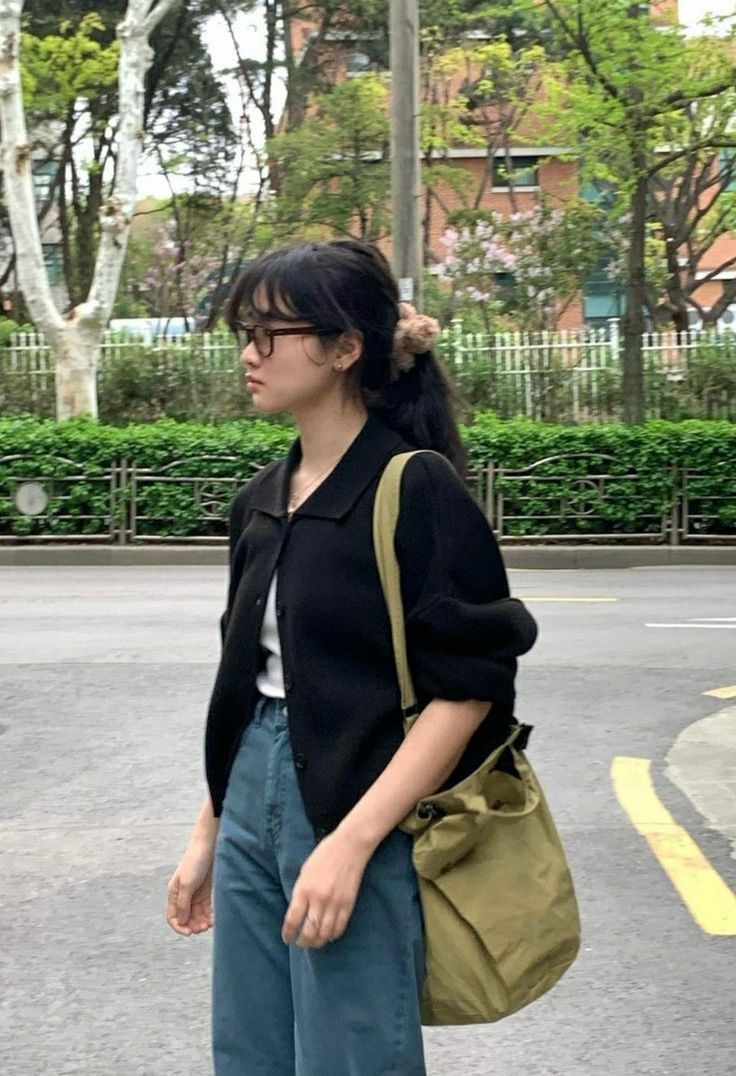 Học 2 c&ocirc; g&aacute;i n&agrave;y, bạn sẽ c&oacute; tiền mua v&agrave;ng h&agrave;ng th&aacute;ng- Ảnh 1.