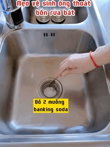 Tết rửa bát quá nhiều, bị tắc ống thoát bồn rửa bát thì đây là cách khắc phục giá rẻ lại hiệu quả 100%- Ảnh 2. Tết rửa bát quá nhiều, bị tắc ống thoát bồn rửa bát thì đây là cách khắc phục giá rẻ lại hiệu quả 100%- Ảnh 2.