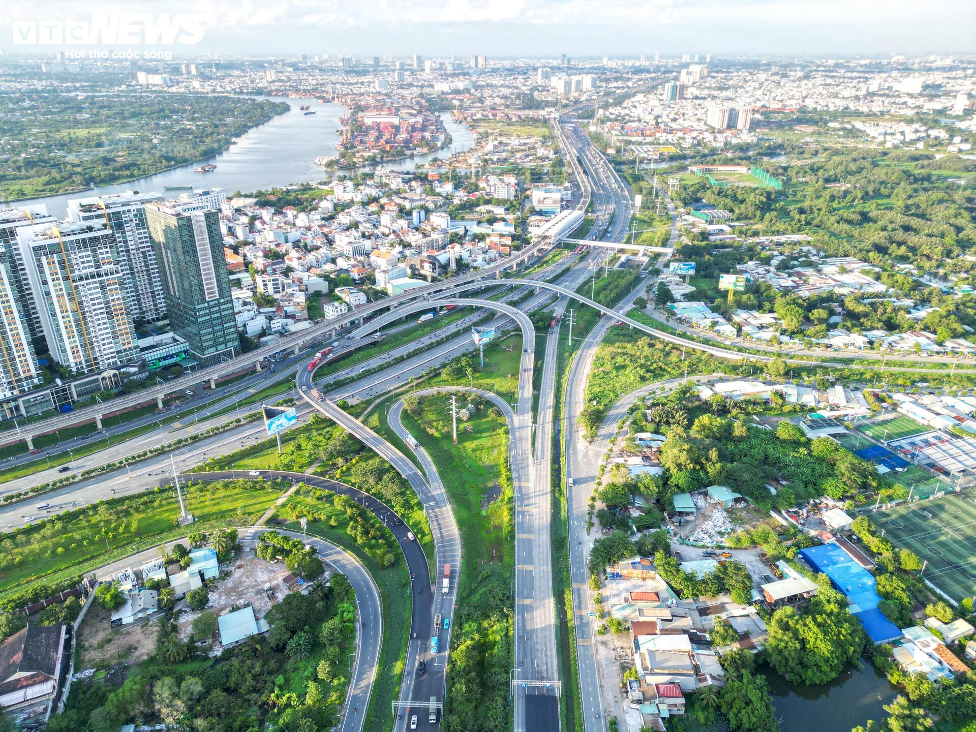 Ngắm những c&ocirc;ng tr&igrave;nh biểu tượng mới của TP.HCM- Ảnh 2.