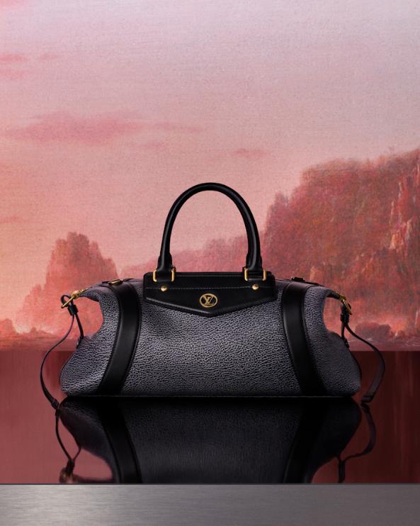 Hé lộ chiếc túi được Louis Vuitton "đặt cược" với tân đại sứ Lisa trong chiến dịch mới- Ảnh 4.