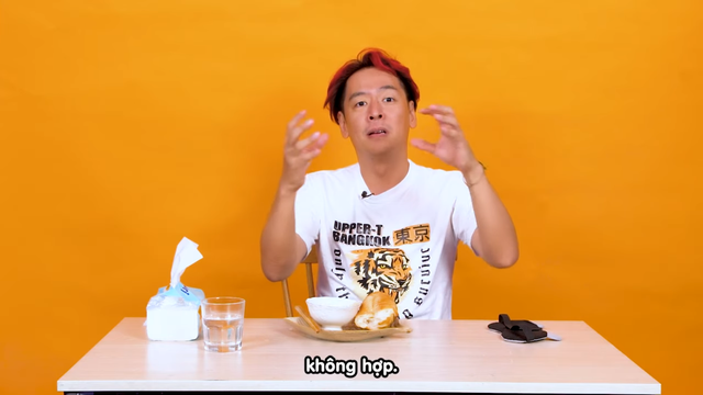 Khách Tây nếm thử 3 món bánh mỳ chấm- Ảnh 5. Khách Tây nếm thử 3 món bánh mỳ chấm- Ảnh 5.