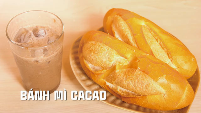 Khách Tây nếm thử 3 món bánh mỳ chấm- Ảnh 6. Khách Tây nếm thử 3 món bánh mỳ chấm- Ảnh 6.