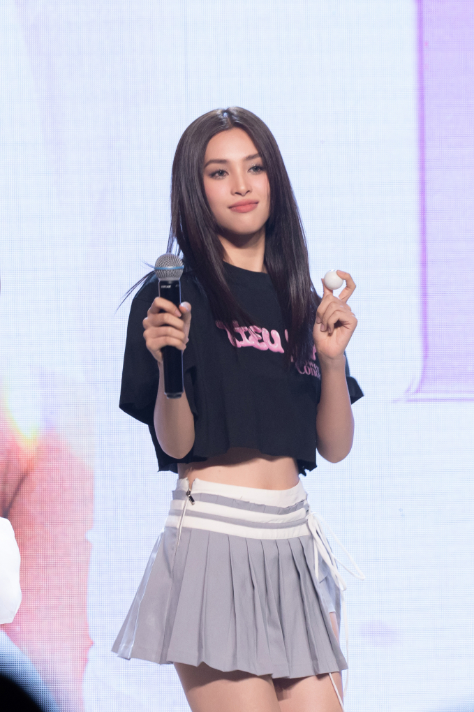 Dựa hơi Jisoo (BLACKPINK) 