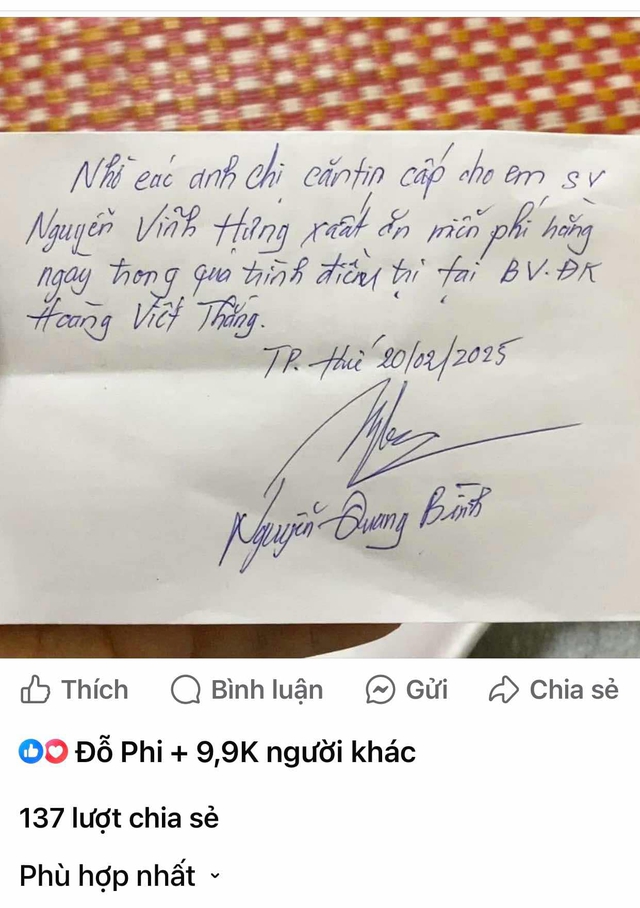 Nằm viện một m&igrave;nh, ch&agrave;ng sinh vi&ecirc;n H&agrave; Tĩnh ngỡ ng&agrave;ng khi nhận mẩu giấy nhắn của c&aacute;n bộ bệnh viện- Ảnh 2.
