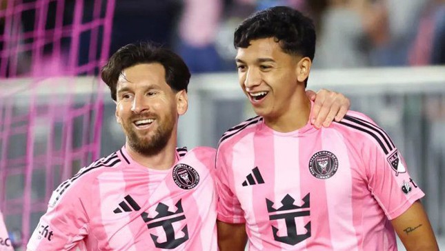 Messi chỉ mặt trọng tài, bóp cổ HLV đối phương gây bão tại MLS- Ảnh 2.