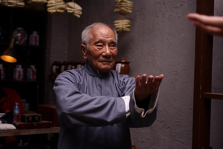 Con trai Diệp Vấn: 38 tuổi học Vịnh Xu&acirc;n kiếm tiền, dạy v&otilde; cho Ch&acirc;n Tử Đan- Ảnh 2.