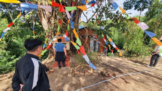 B&ecirc;n trong khu nh&agrave; thờ tổ "tu tập đắc đạo th&agrave;nh ti&ecirc;n" c&oacute; g&igrave;?- Ảnh 5.
