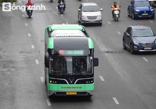 1.300 xe buýt xanh cùng hệ thống trạm sạc trị giá 6.500 tỷ đồng sắp được trang bị cho Thủ đô- Ảnh 1. 1.300 xe buýt xanh cùng hệ thống trạm sạc trị giá 6.500 tỷ đồng sắp được trang bị cho Thủ đô- Ảnh 1.
