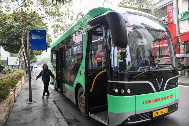 1.300 xe buýt xanh cùng hệ thống trạm sạc trị giá 6.500 tỷ đồng sắp được trang bị cho Thủ đô- Ảnh 2. 1.300 xe buýt xanh cùng hệ thống trạm sạc trị giá 6.500 tỷ đồng sắp được trang bị cho Thủ đô- Ảnh 2.