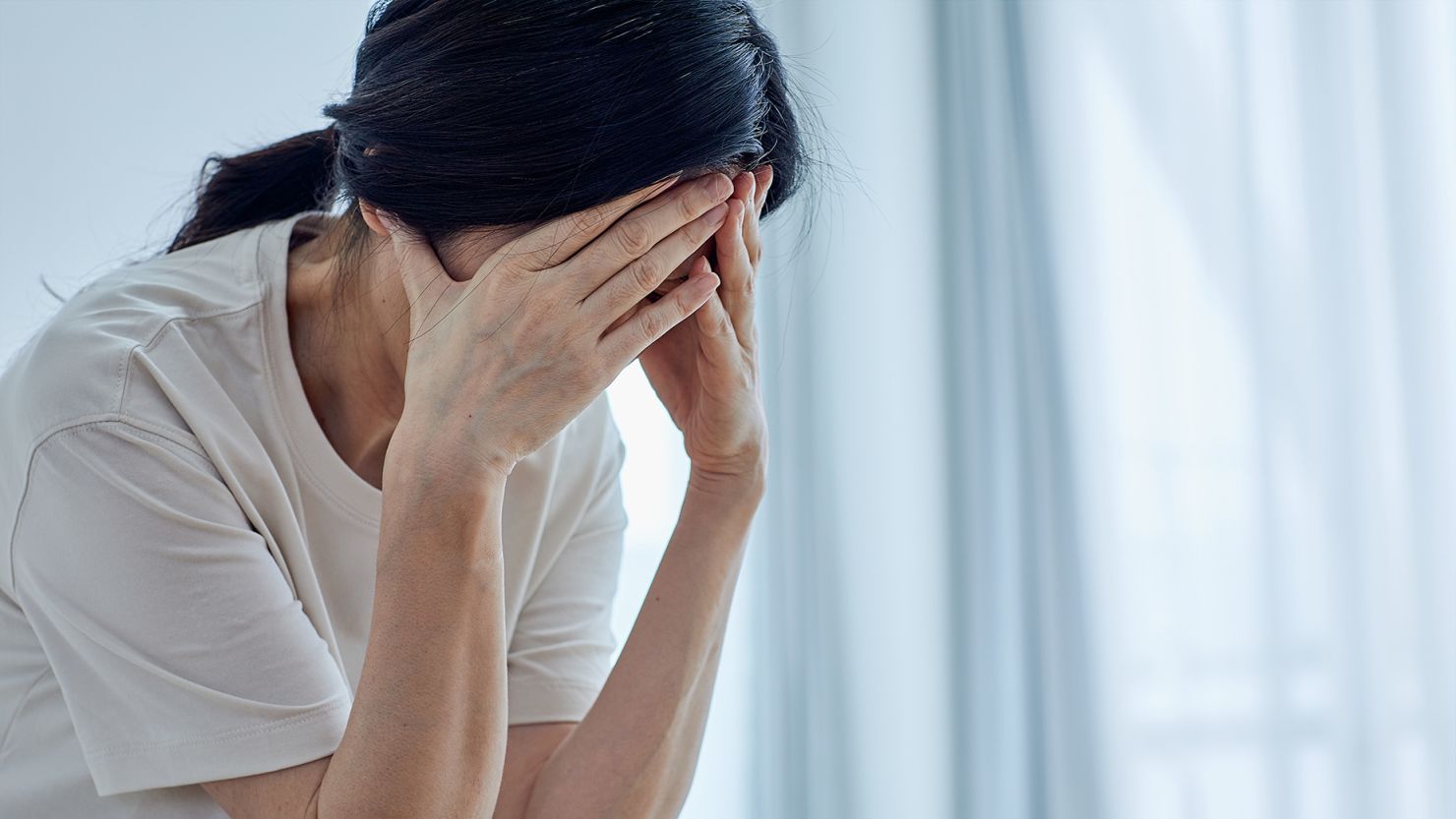 Người phụ nữ 5 năm không mặc váy trắng vì 1 lý do, chị em nào biết cũng ngậm ngùi Người phụ nữ 5 năm không mặc váy trắng vì 1 lý do, chị em nào biết cũng ngậm ngùi