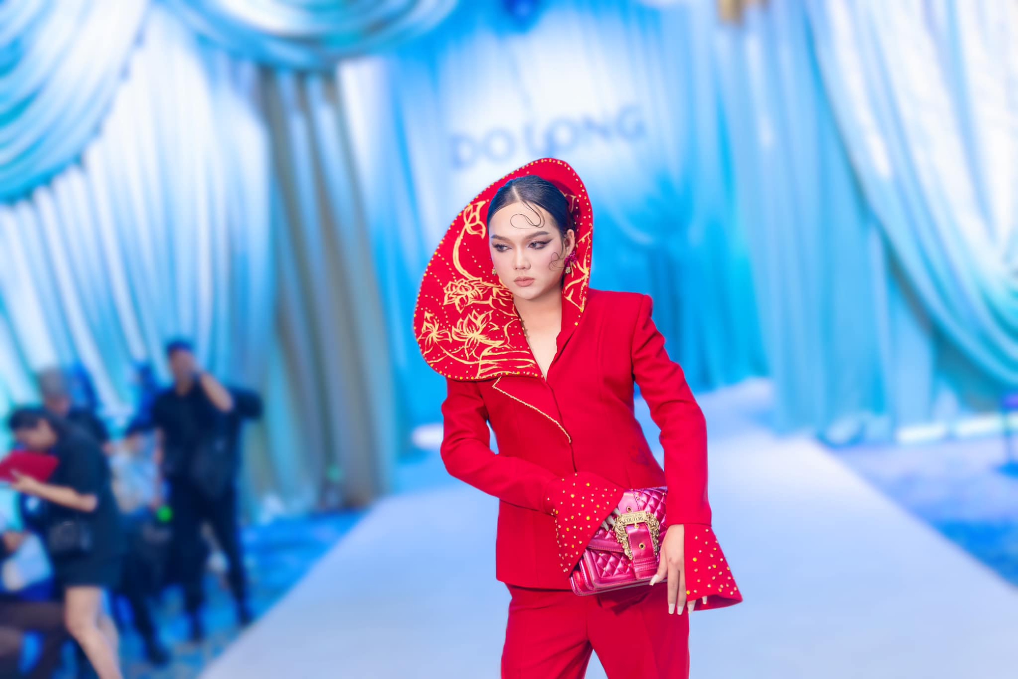 Trước khi vướng ồn ào từ thiện hơn 16 tỷ, Phạm Thoại làm gì trong showbiz Việt?- Ảnh 4. Trước khi vướng ồn ào từ thiện hơn 16 tỷ, Phạm Thoại làm gì trong showbiz Việt?- Ảnh 4.