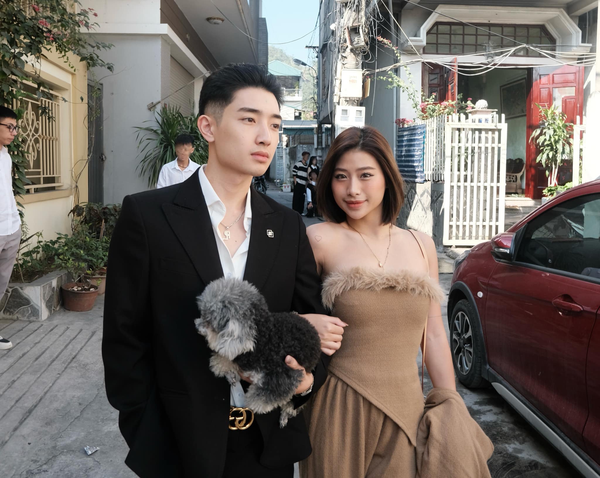 Louis Phạm t&iacute;ch cực khoe v&ograve;ng 1 tốn trăm triệu 