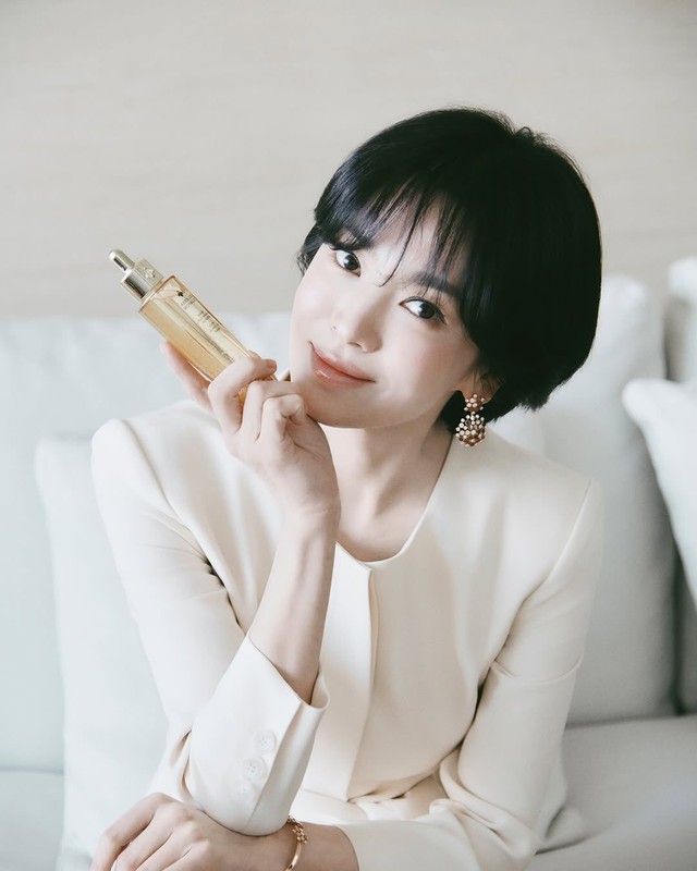 Bài phỏng vấn của Song Hye Kyo trên VOGUE: Trân trọng hiện tại hơn là nghĩ về quá khứ hay tương lai- Ảnh 5.