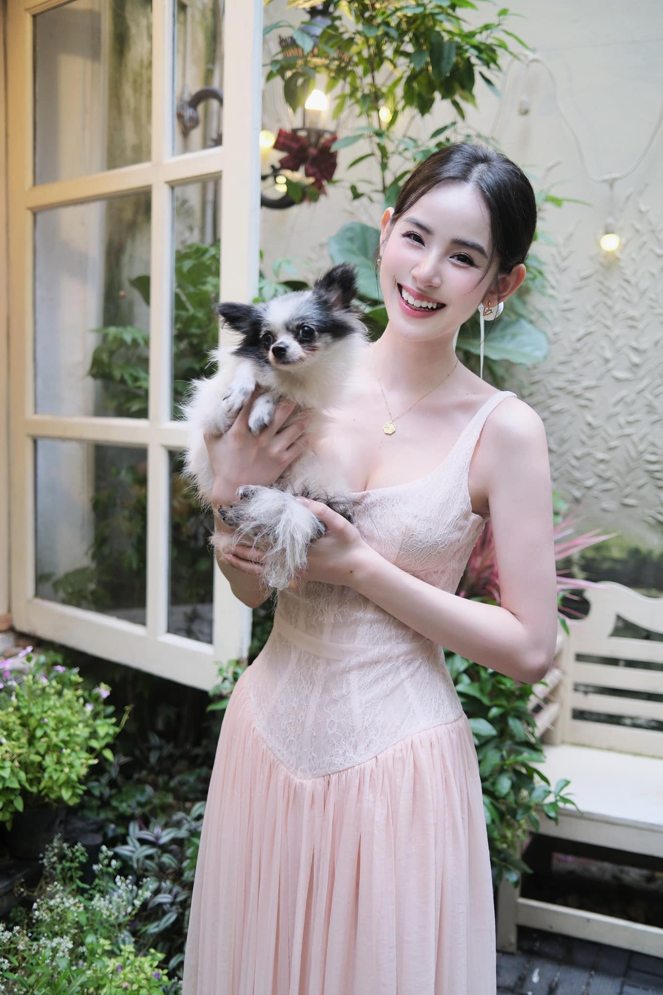 Xuất hiện mỹ nhân Việt vừa rơi nước mắt là cả cõi mạng nháo nhào: Làm như cả thế giới có lỗi với bả!- Ảnh 9.