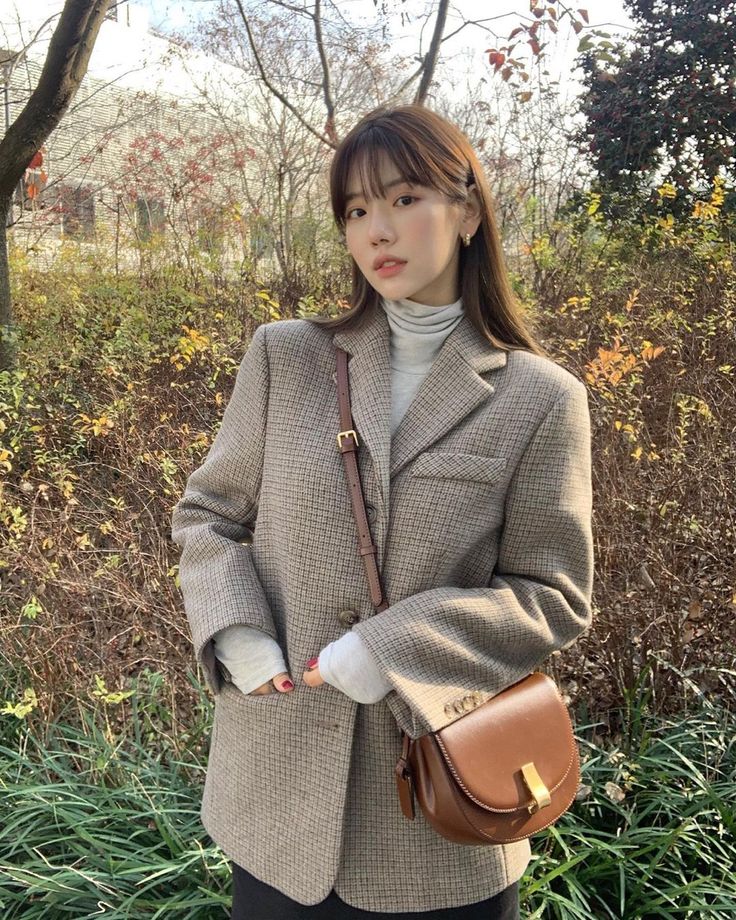 Mùng 6 Tết đi làm lại, 12 con giáp nên mặc những màu này để năm mới Mùng 6 Tết đi làm lại, 12 con giáp nên mặc những màu này để năm mới