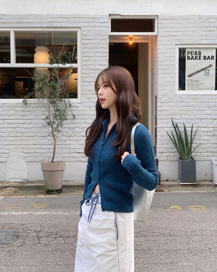 Mùng 6 Tết đi làm lại, 12 con giáp nên mặc những màu này để năm mới Mùng 6 Tết đi làm lại, 12 con giáp nên mặc những màu này để năm mới