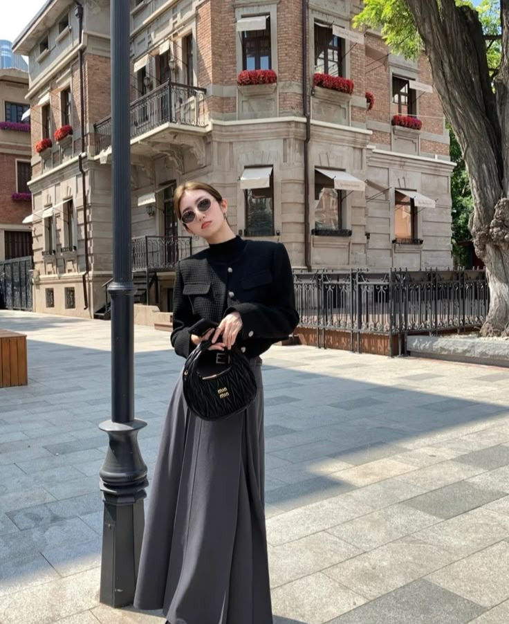 Mùng 6 Tết đi làm lại, 12 con giáp nên mặc những màu này để năm mới Mùng 6 Tết đi làm lại, 12 con giáp nên mặc những màu này để năm mới