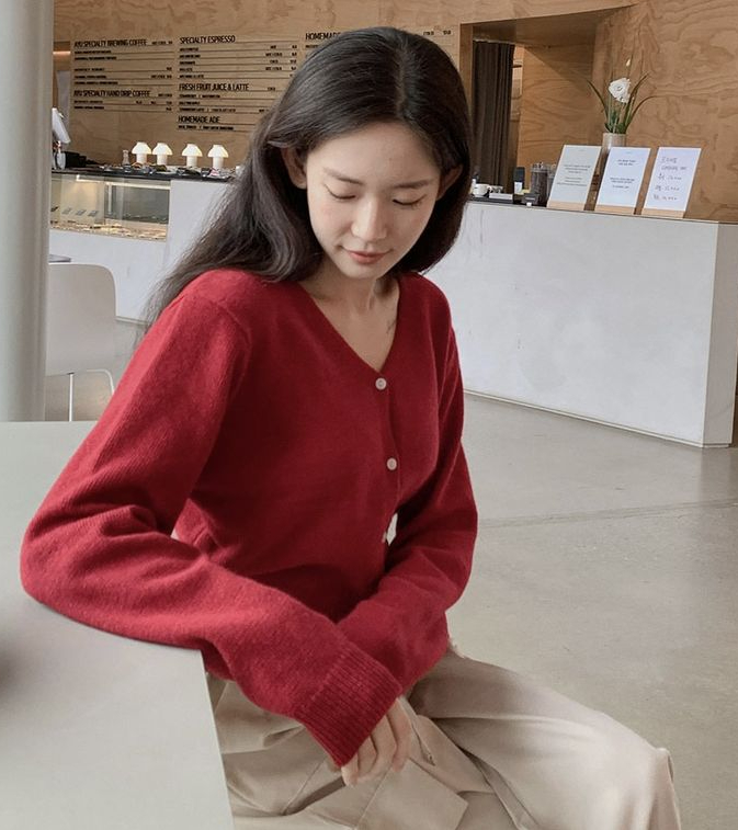 Mùng 6 Tết đi làm lại, 12 con giáp nên mặc những màu này để năm mới Mùng 6 Tết đi làm lại, 12 con giáp nên mặc những màu này để năm mới