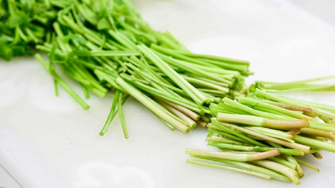 2 loại rau dễ "ngậm" thuốc trừ s&acirc;u, c&aacute;i số 1 nhiều người m&ecirc; t&iacute;t- Ảnh 1.