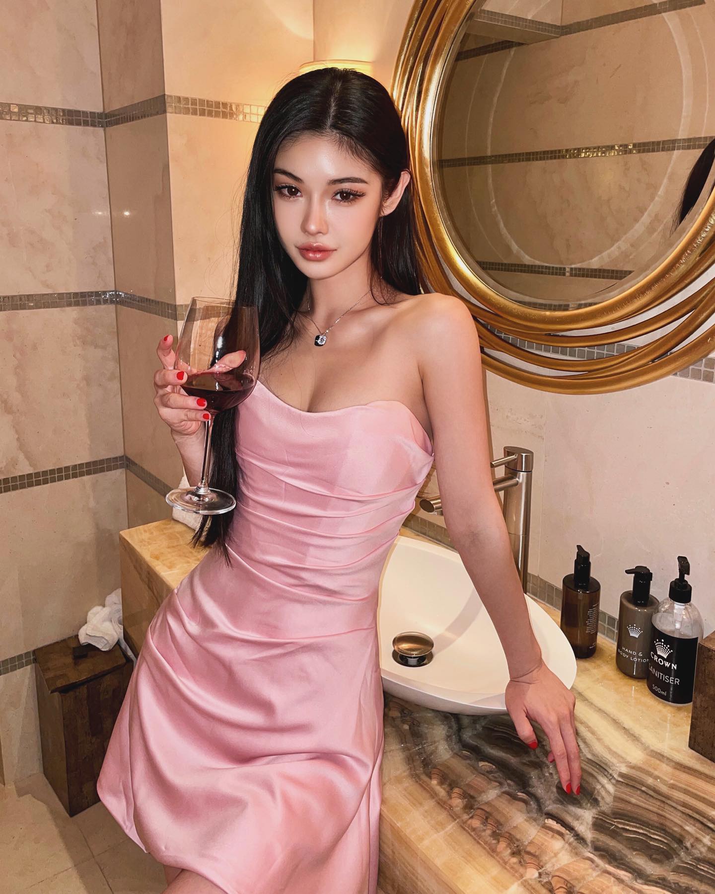 Hot girl người Úc được Thiều Bảo Trâm và dàn dâu nhà giàu theo dõi: Sách mẫu cho mọi cô gái cần tóc đẹp- Ảnh 7.