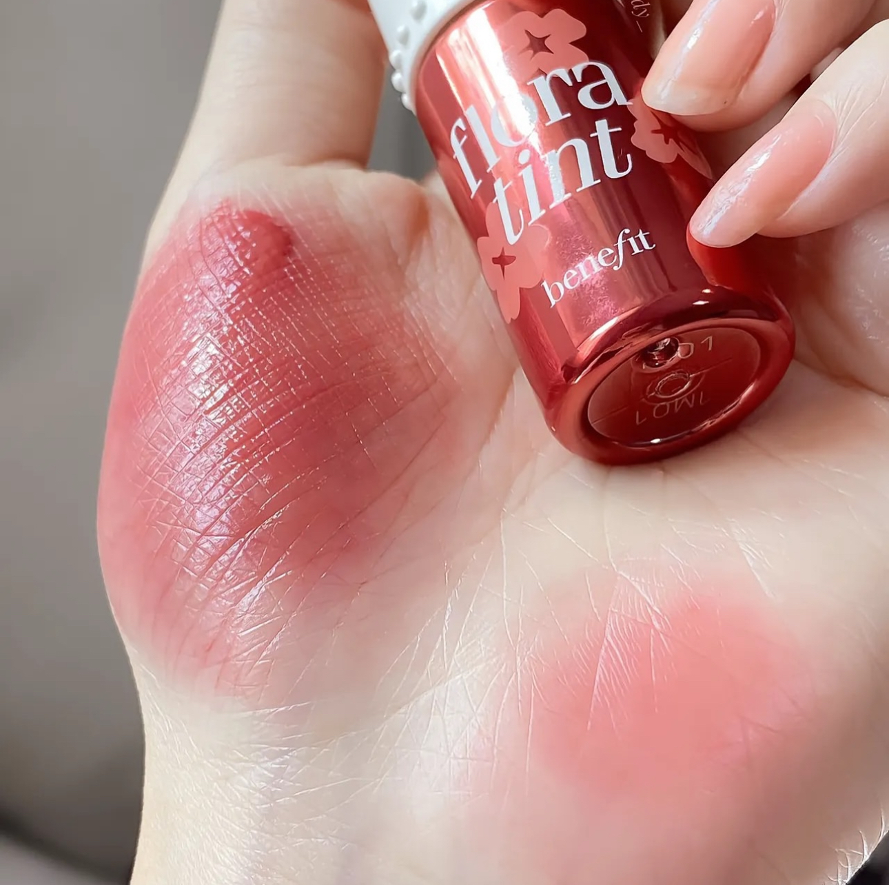 Ngạo nghễ "bà cố son tint" Âu Mỹ: Ra mắt 49 năm vẫn hot, son Hàn chưa chắc soán ngôi nổi- Ảnh 6.