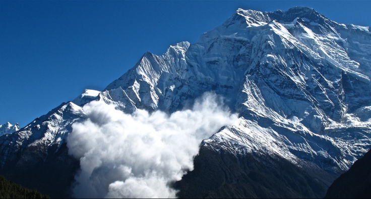 Lở tuyết trên dãy Himalaya (Ấn Độ), hàng chục người mắc kẹt- Ảnh 1.