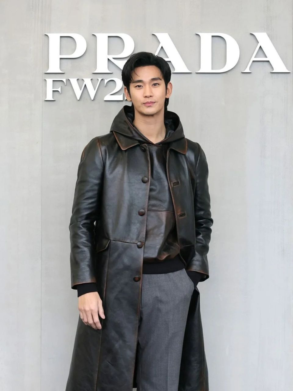 Prada sẽ nhận được bồi thường như thế nào khi đại sứ thương hiệu vi phạm hợp đồng?- Ảnh 4.