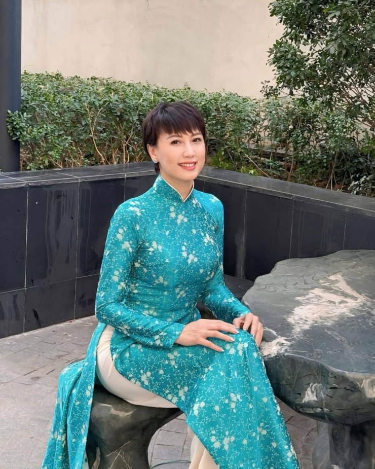 Ngắm loạt ảnh này mới biết, các ái nữ vạn người mê chẳng qua cũng chỉ là "hậu duệ nhan sắc" của các mẹ mà thôi!- Ảnh 5.