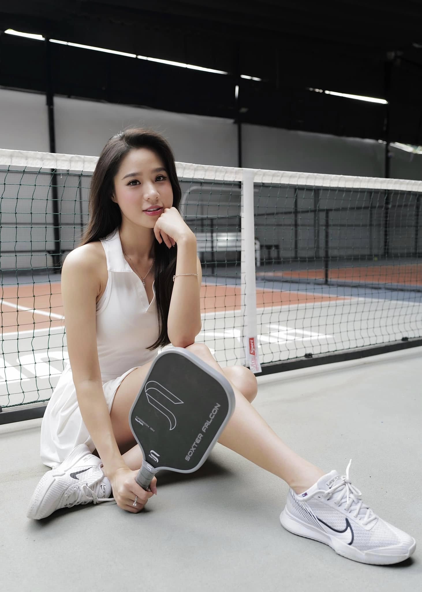 Nữ MC sinh năm 2000 xinh tựa nàng thơ trên sân pickleball- Ảnh 3.