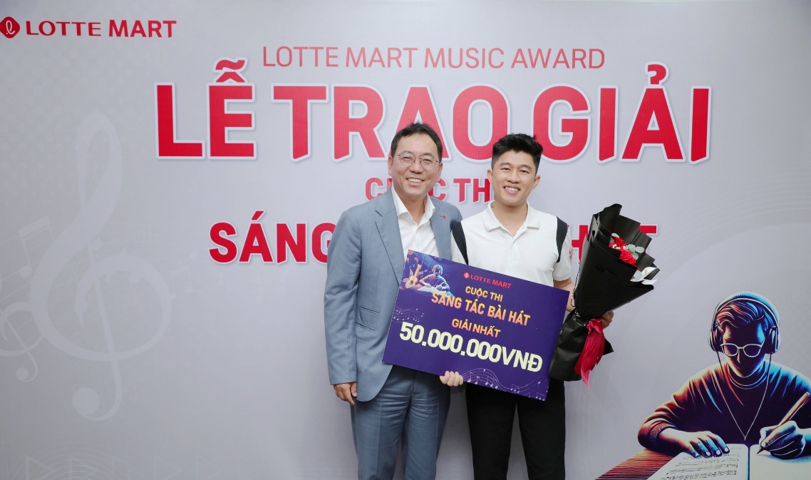 Trao giải Cuộc thi sáng tác bài hát về LOTTE Mart 2024- Ảnh 1.