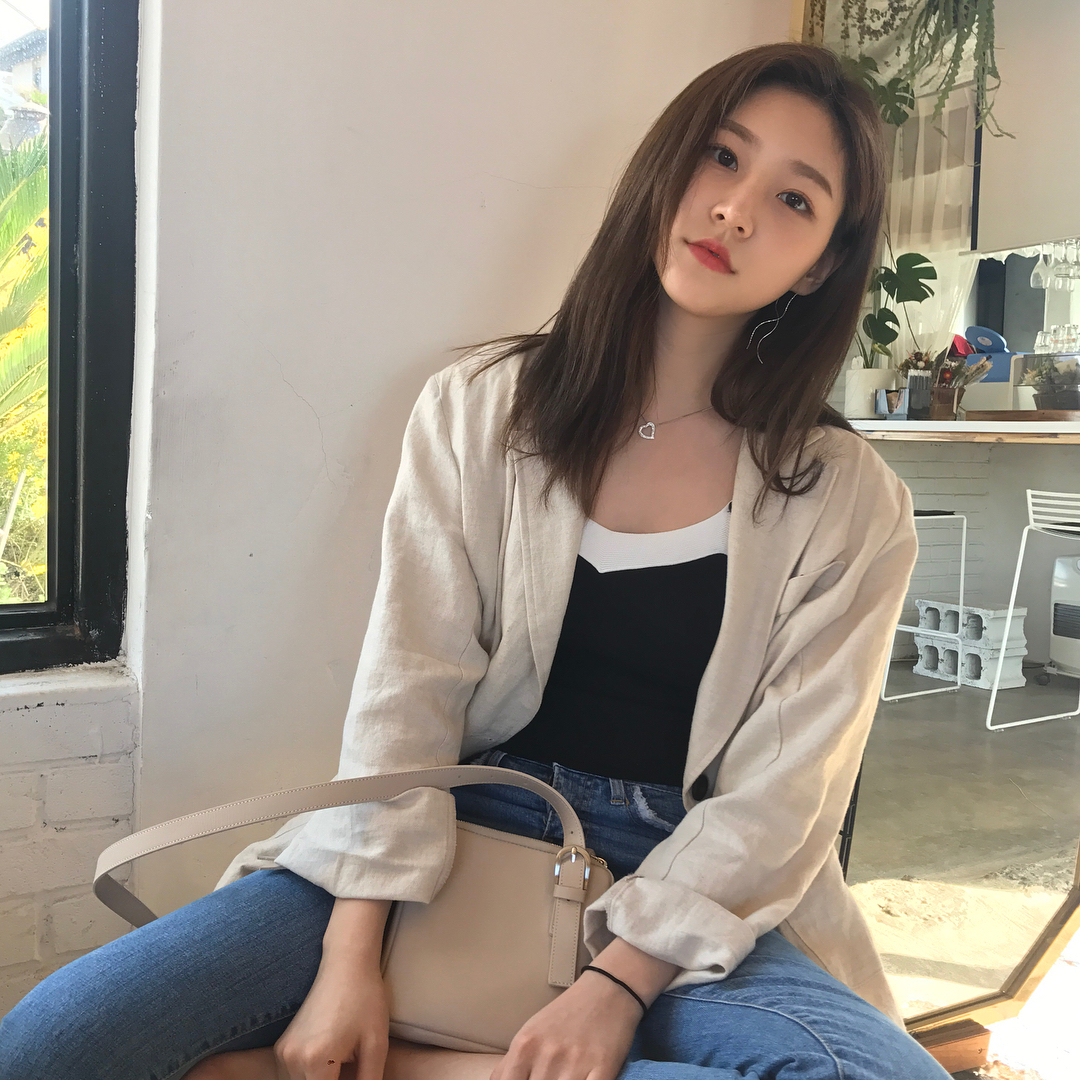 Style giản dị, bộ sưu tập túi xách khiêm tốn với hầu hết là đồ bình dân của Kim Sae Ron- Ảnh 4.