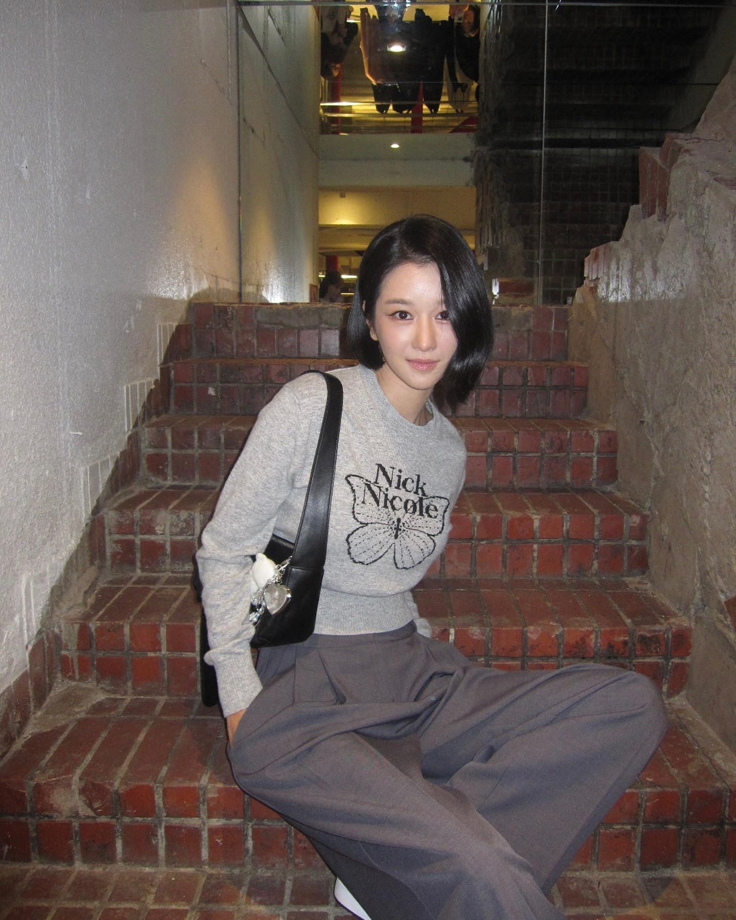 "Đi&ecirc;n nữ" đ&oacute;ng cặp c&ugrave;ng Kim Soo Hyun: Đẹp sang chảnh chấn động m&agrave;n ảnh H&agrave;n một thời, giờ cắt t&oacute;c ngắn trẻ hẳn ra- Ảnh 17.