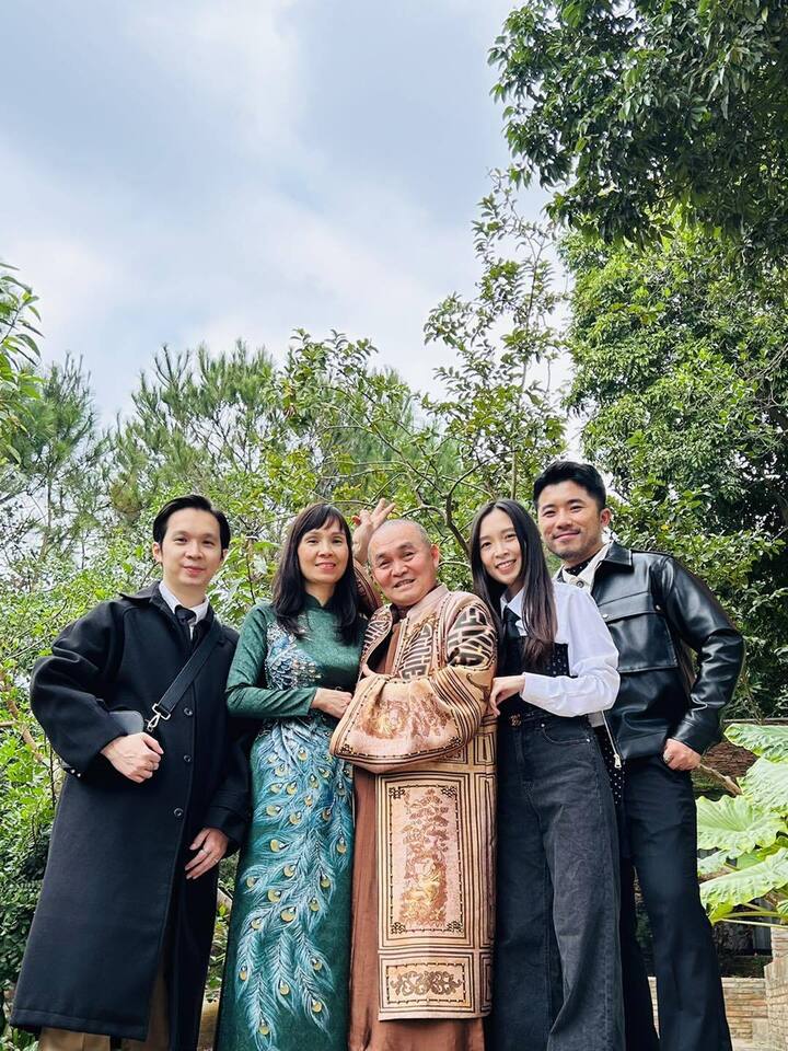 Chân dung bà xã Chân dung bà xã