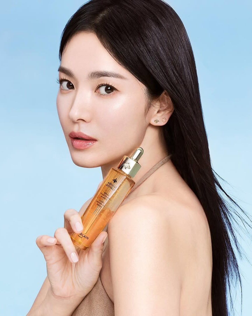 Song Hye Kyo dùng serum ngừa lão hóa gần 5 triệu nhưng có bản dupe giá bằng 1/10 để bạn "đu" theo- Ảnh 3.