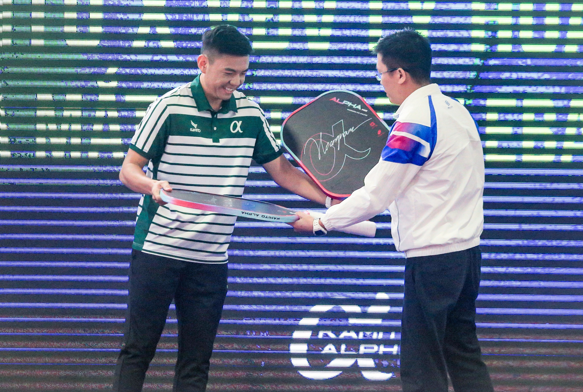 Tay vợt số 1 Việt Nam Lý Hoàng Nam ra mắt vợt pickleball đặc biệt - Kamito Alpha, ghi dấu với 4 chức vô địch- Ảnh 1.