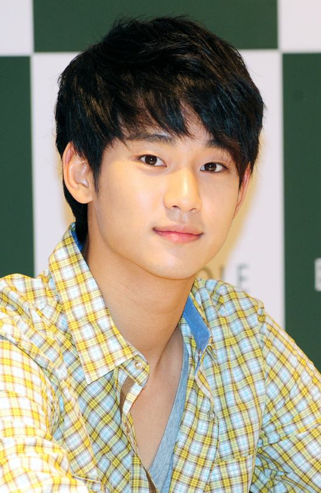 "Kim Soo Hyun tuyệt vời hơn Won Bin"- Ảnh 7.